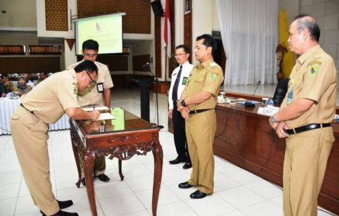 11 PNS Kab. Bandung Dihukum Berat