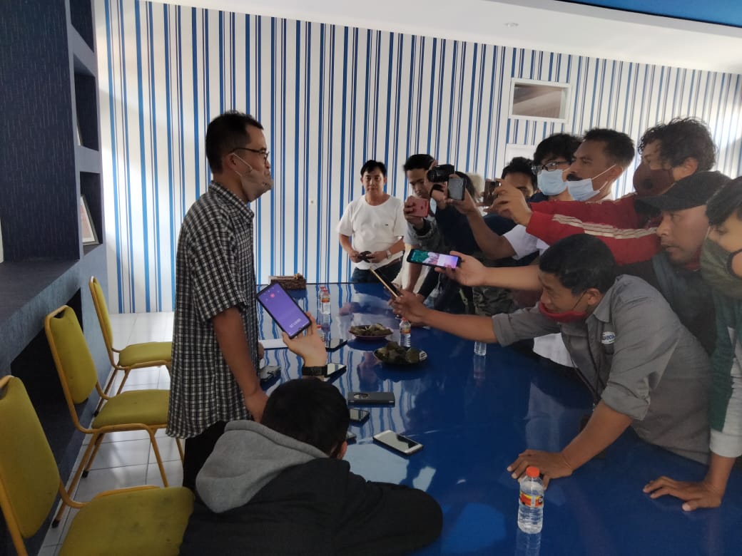 KPU Kab Bandung Akhirnya Bertemu dengan Puluhan Awak Media