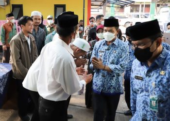Temui Guru Ngaji, Bupati Bandung : Tak Ada Potongan Uang Insentif